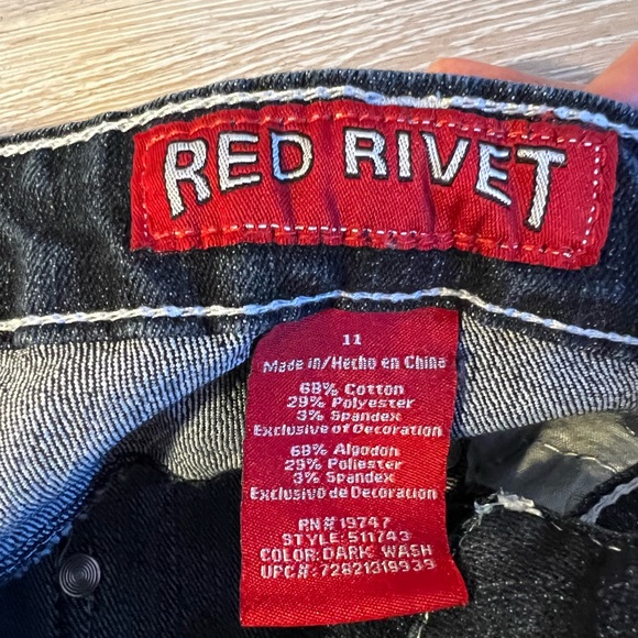 RED RIVET Boot Cut Denim Jeans Distressed w/ Bling Pockets Dark Blue Size 11 - Picture 7 of 10